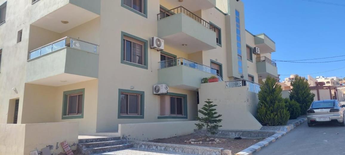 Noor Apartment Wadi Musa Eksteriør bilde